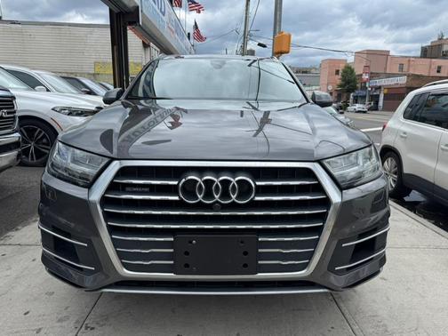 2019 Audi Q7 45 Premium Plus