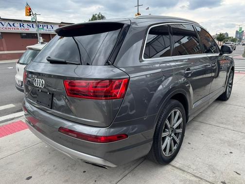 2019 Audi Q7 45 Premium Plus