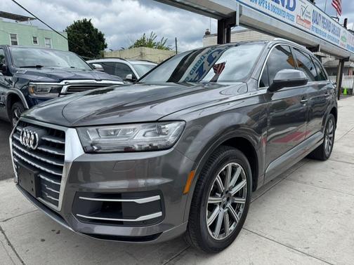 2019 Audi Q7 45 Premium Plus