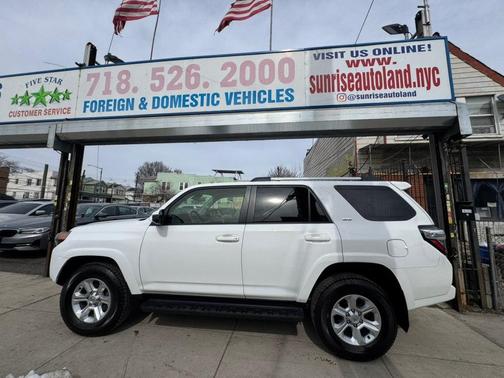 2024 Toyota 4Runner SR5