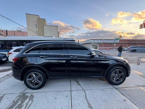 2021 Mercedes-Benz GLC 300 Base 4MATIC