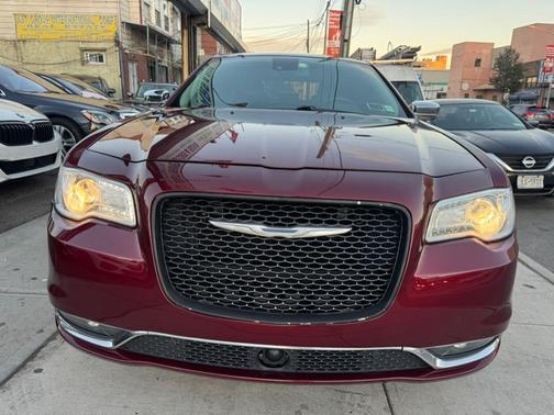 2017 Chrysler 300C Base