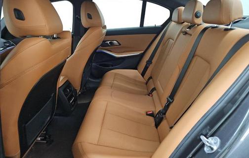 2022 BMW 330 i xDrive