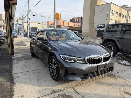2022 BMW 330 i xDrive