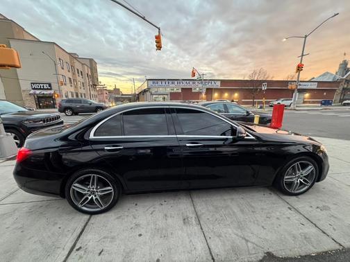 2018 Mercedes-Benz E-Class E 300
