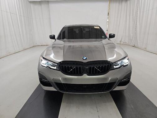 2022 BMW 330 i xDrive