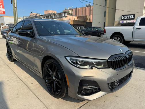 2022 BMW 330 i xDrive