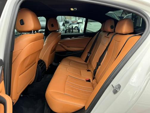 2019 BMW 540 i xDrive