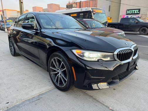 2022 BMW 330 i xDrive