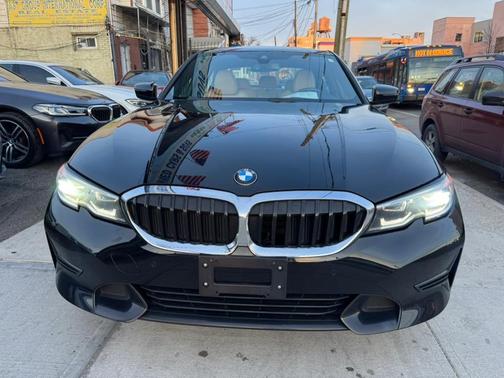 2022 BMW 330 i xDrive