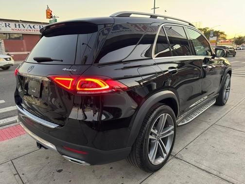 2022 Mercedes-Benz GLE 350 Base 4MATIC