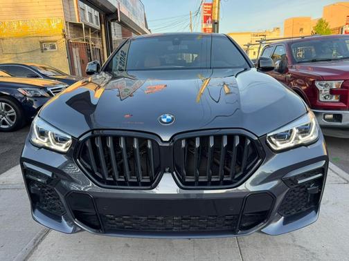 2022 BMW X6 xDrive40i