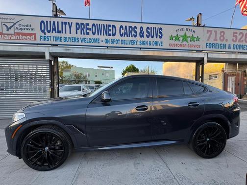 2022 BMW X6 xDrive40i