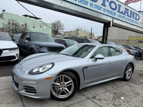 2014 Porsche Panamera 4S