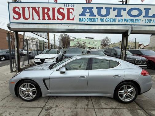 2014 Porsche Panamera 4S
