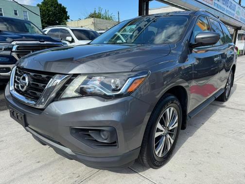 2018 Nissan Pathfinder S