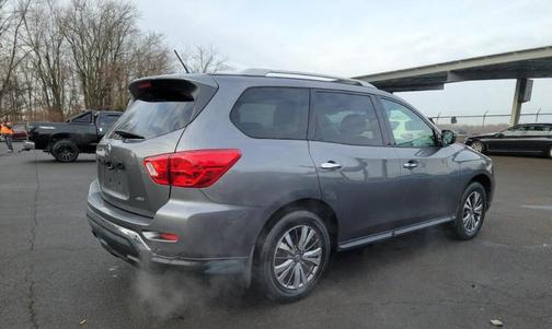 2018 Nissan Pathfinder S