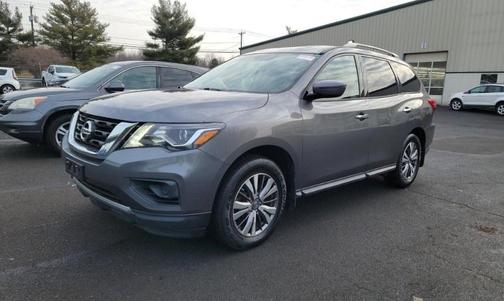 2018 Nissan Pathfinder S