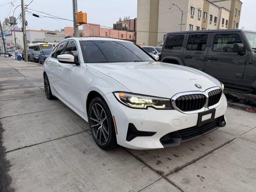 2019 BMW 330 i xDrive