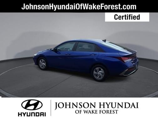 2025 Hyundai ELANTRA SE