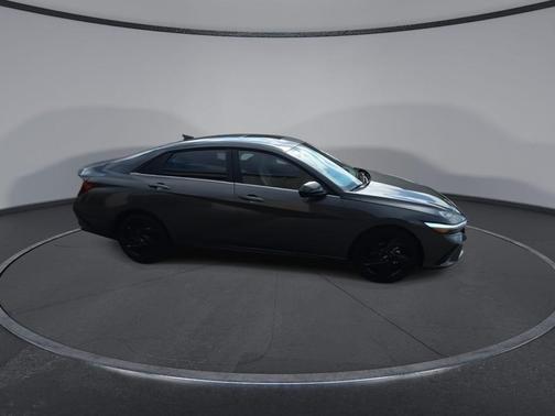 2026 Hyundai ELANTRA SEL