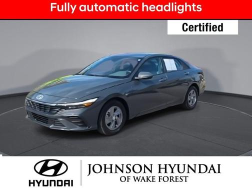 2025 Hyundai ELANTRA SE