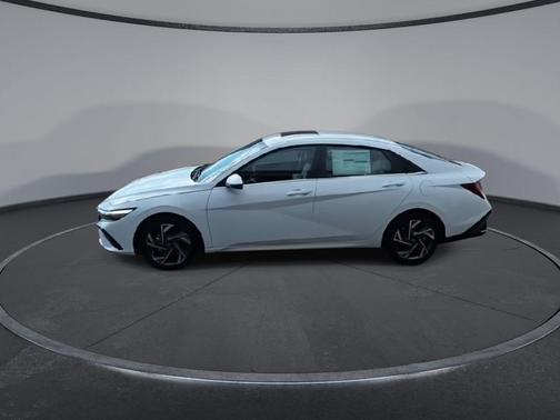 2025 Hyundai ELANTRA HEV Limited