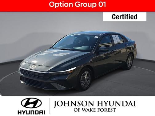 2025 Hyundai ELANTRA SE