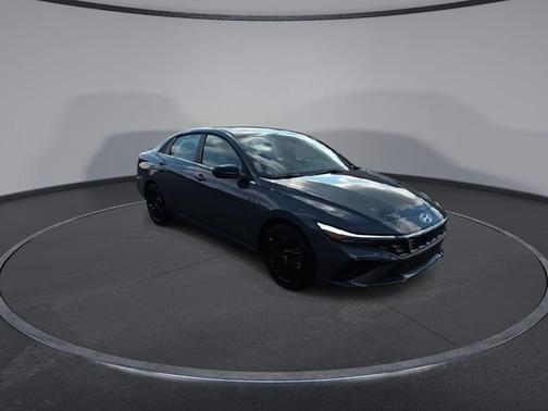 2026 Hyundai ELANTRA SEL