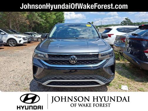 Platinum Gray Metallic 2024 Volkswagen Taos 1.5T S