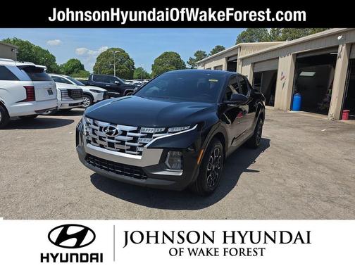 Phantom Black 2024 Hyundai SANTA CRUZ 2.5L SE