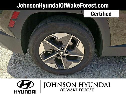 Green 2025 Hyundai TUCSON SEL
