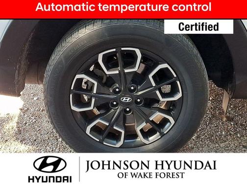 Ice White 2022 Hyundai SANTA CRUZ 2.5T SEL Premium