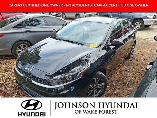 Aurora Black Pearl 2024 Kia Forte LXS
