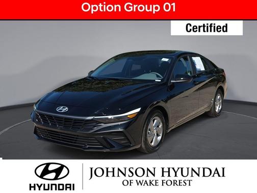 2025 Hyundai ELANTRA SE