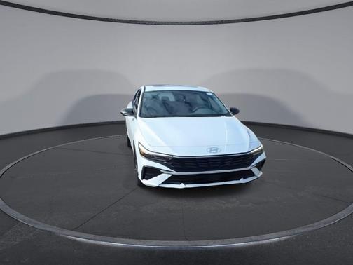 2026 Hyundai ELANTRA SEL