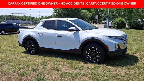 Ice White 2022 Hyundai SANTA CRUZ 2.5L SEL