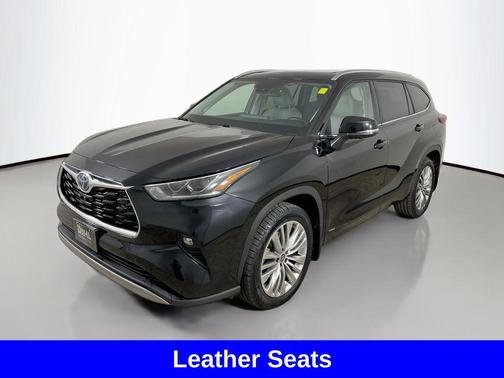 2023 Toyota Highlander Hybrid Platinum