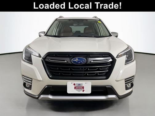 Crystal White Pearl 2023 Subaru Forester Touring