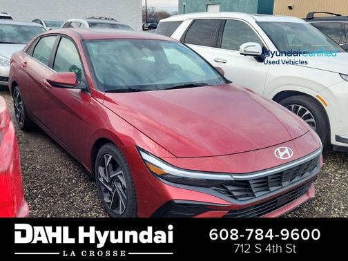 2025 Hyundai ELANTRA SEL