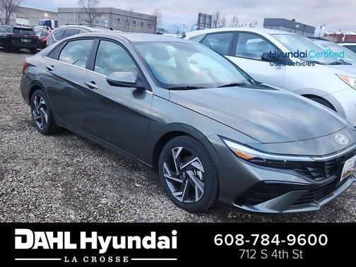 2025 Hyundai ELANTRA Limited