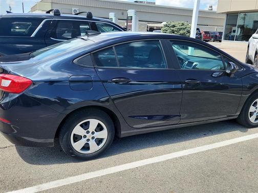 Blue Ray Metallic 2016 Chevrolet Cruze LS Auto