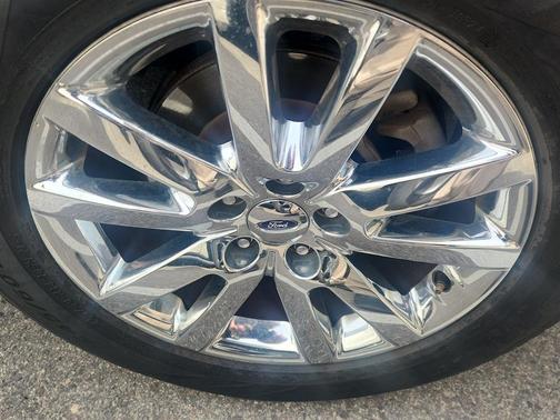 Kodiak Brown Metallic 2013 Ford Edge Limited