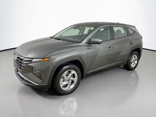 2023 Hyundai TUCSON SE