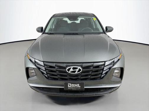2023 Hyundai TUCSON SE