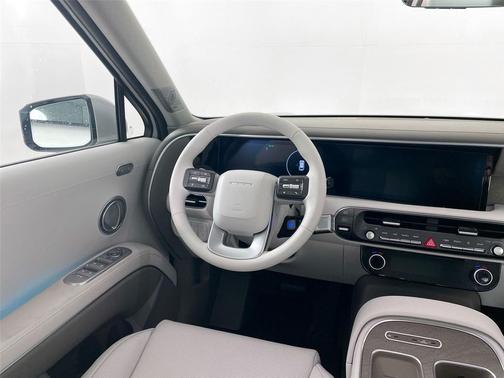 Typhoon Silver Metallic 2026 Hyundai Palisade Hybrid Limited