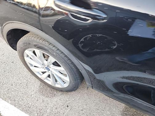 2022 Ford Escape Titanium