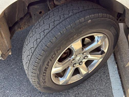 Oxford White 2018 Ford F-150 XL