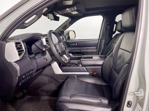 2025 Toyota Tundra Platinum