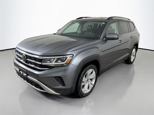 Platinum Gray Metallic 2022 Volkswagen Atlas 3.6L SE w/Technology
